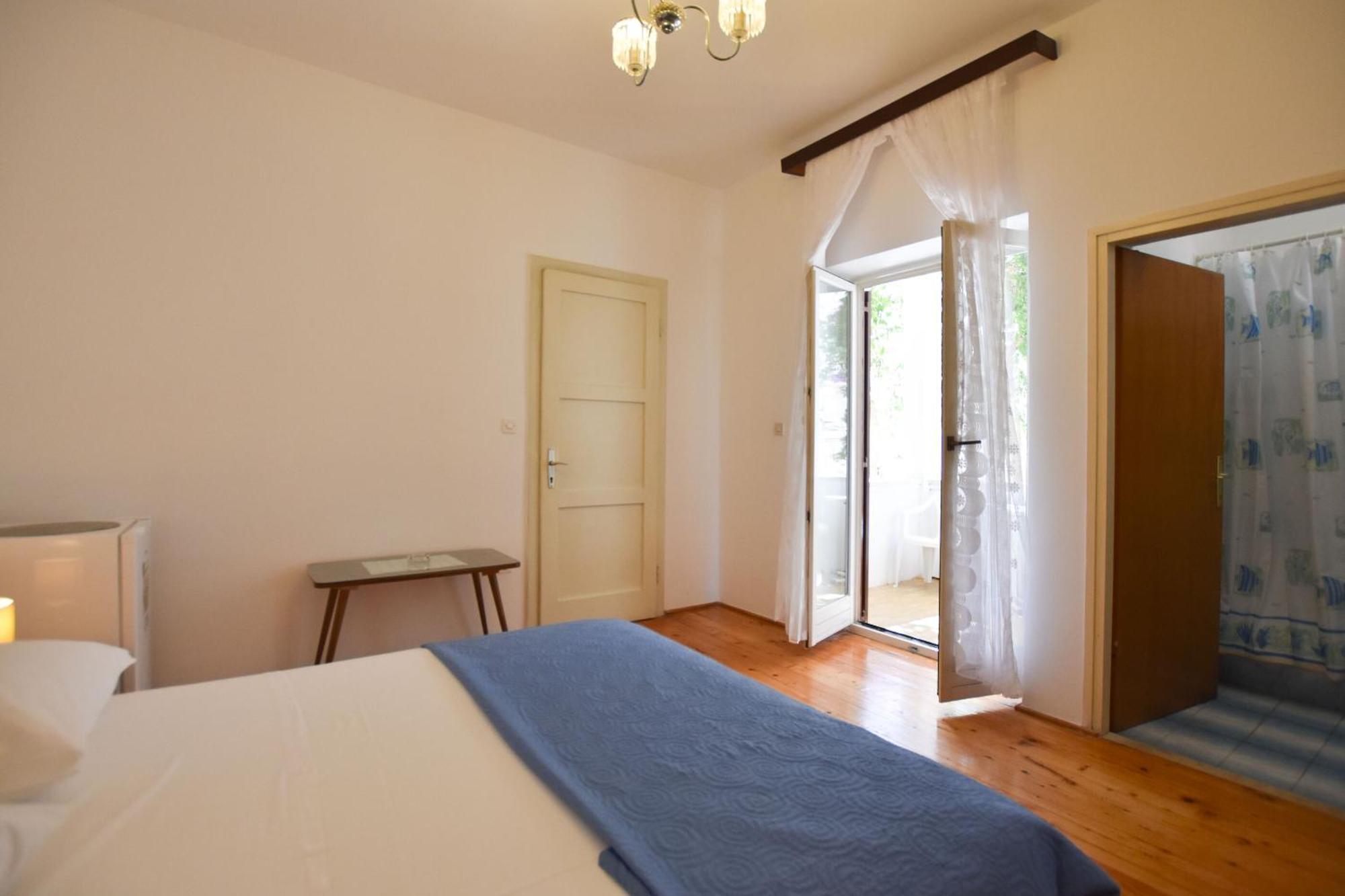 Apartments And Rooms Jakov พรีมอชเตน ห้อง รูปภาพ