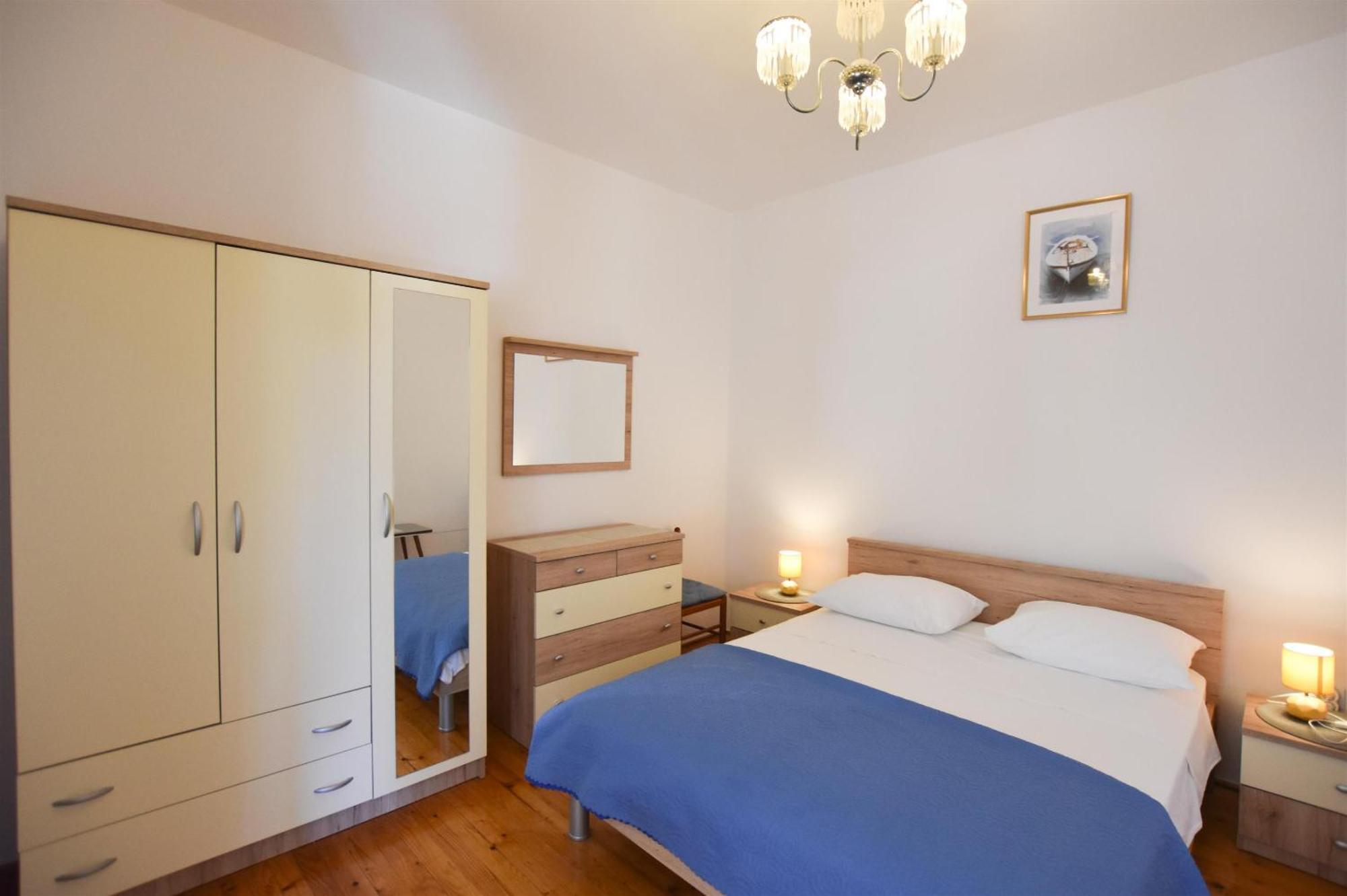 Apartments And Rooms Jakov พรีมอชเตน ห้อง รูปภาพ