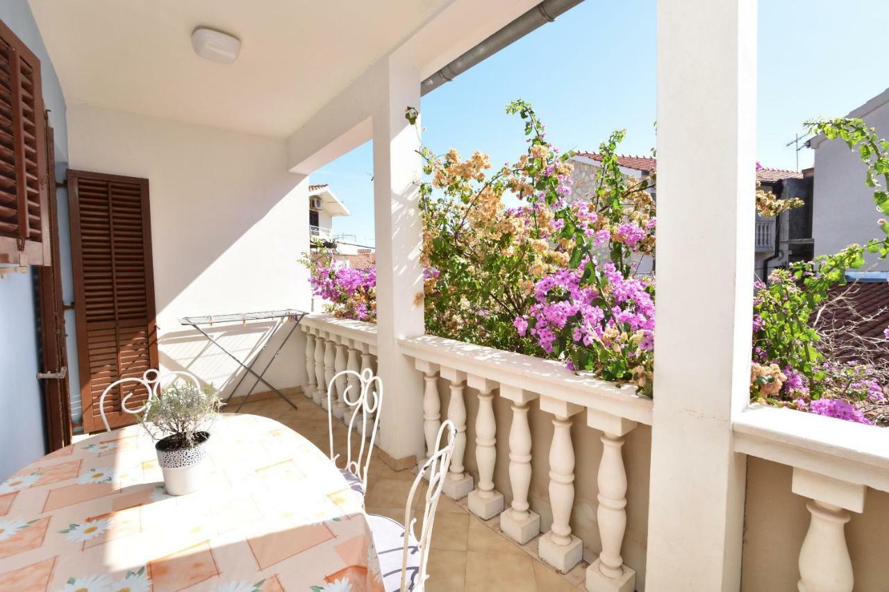 Apartments And Rooms Jakov พรีมอชเตน ภายนอก รูปภาพ